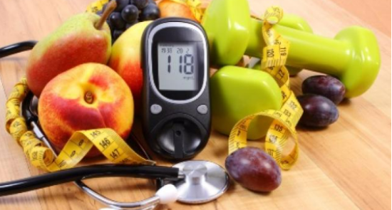 Pictures of fruit and monitor